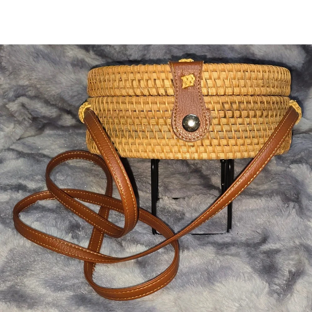 Handmade Round Rattan Crossbody Bag Floral Lining Woven Straw Boho Canteen Purse